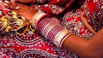 Newly-wed woman flees with cash, ornaments from in-laws' place in UP's Badaun