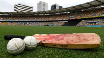 SA cricketers' association mulls strike ahead of England tour