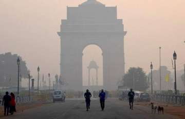 'Very poor' air quality in Delhi for 7th day