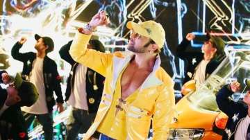 Himesh Reshammiya signs Indian Idol 11 contestant Sunny for a song
