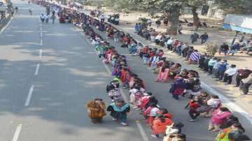 Hundreds of people form pro-CAA human chain in Pune