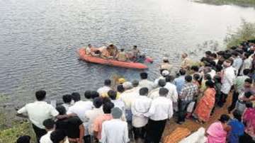 Kolkata man's head smashed with stone, body cut open, thrown into river; 4 held