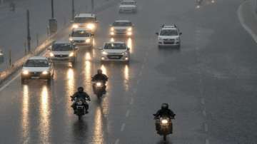 Light rain in eastern UP, dry weather in western parts