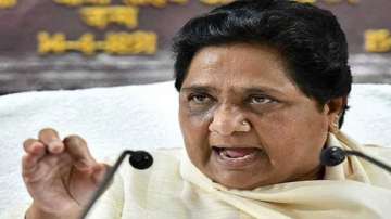 Mayawati accuses Congress of duplicity for continuing alliance with Shiv Sena