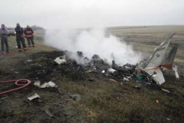 9 people killed in plane crash in South Dakota, United States