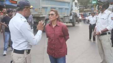 Rani Mukerji hits the streets to meet traffic police