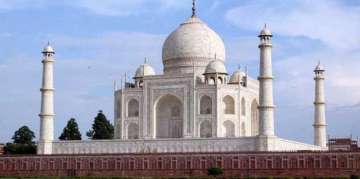 Explore Palace on Wheels option for Taj Mahal's visitors: Supreme Court