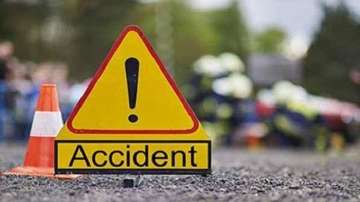15 students among 16 injured in bus-tractor collision in Pune