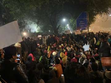 Citizenship law protesters gather at Delhi Police headquarters