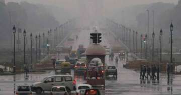 Temperature below normal at several places in North India, Delhi records season's lowest at 7.6 Degr