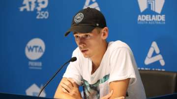 alex de minaur, alex de minaur injury, australian open, australian open 2020