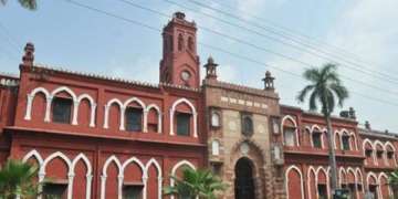 AMU VC Prof Tariq Mansoor to file FIR against police for December 15 violence