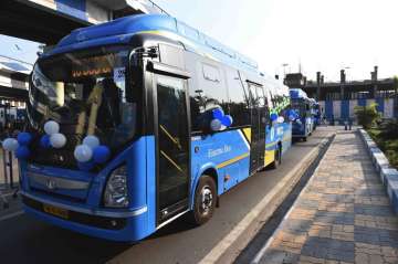 Sri Lanka to buy 500 buses from India for USD 15 mn