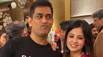 MS Dhoni and his wife Sakshi 