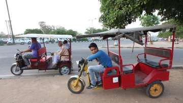 Illegal e-rickshaws to be seized, park heavy vehicles at Transport Nagar: Noida traffic police