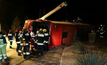9 dead, over 20 injured as bus overturns in Iran