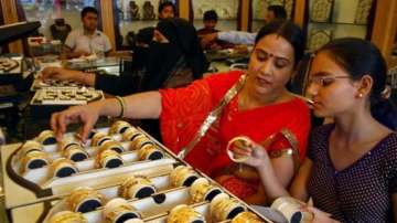 Gold rate today: Gold futures fall Rs 319 to Rs 40,656 per 10 gm