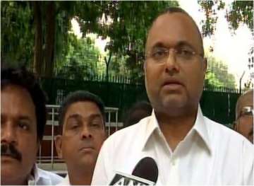 SC allows Karti Chidambaram to withdraw Rs 20 Crore deposited for travelling abroad