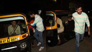 Kartik Aaryan goes desi, takes an auto to visit Aaj Kal producer Dinesh Vijan's office 