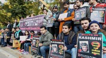 'We're coming back home': Kashmiri Pandits roar at Jantar Mantar