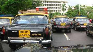 Rooftop indicators on new taxis in Mumbai from Feb 1