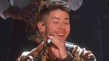 Nick Jonas spinach in teeth performance during Grammy 2020 gains hilarious reactions