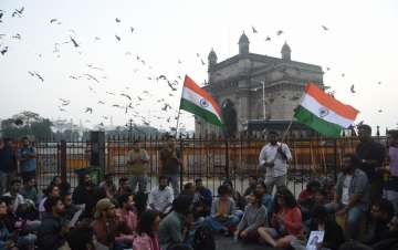 Hundreds of protesters turned up at Mumbai's historic Gateway of India to show their solidarity with JNU students who were mercilessly beaten inside the campus on Sunday evening by masked goons.