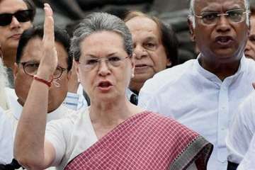  'Modi govt unleashing violence on youth', Sonia Gandhi reacts to JNU violence