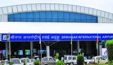 Bad weather disrupts flight operations at Srinagar airport, 15 flights cancelled