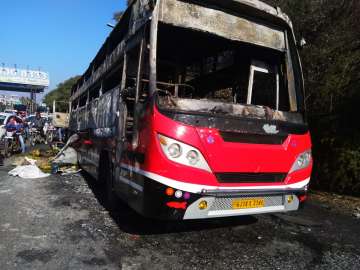 Thane bus fire