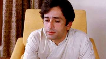 Shashi Kapoor's 'New Delhi Times' to get a sequel, read deets inside