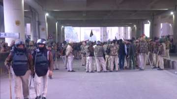 Security, Jaffrabad Metro Station, Delhi, women, anti-CAA protests
