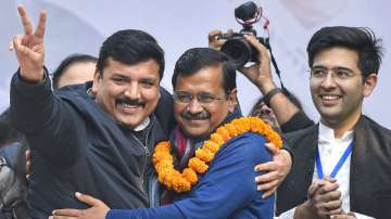 BREAKING: Kejriwal stakes claim to form govt in Delhi