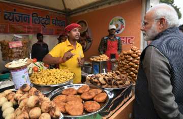 PM Modi Hunar Haat photos litti chokha