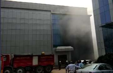 Fire breaks out at Rotla company in Mumbai, 8 fire tenders at spot