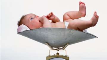 Small birth weight ups risk of breathlessness later in life