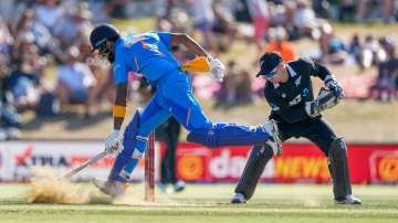 KL Rahul, Manish Pandey converse in Kannada in third ODI against New Zealand