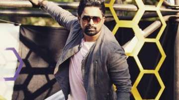 Rannvijay Singha enjoys fun time with daughter at kids' fest