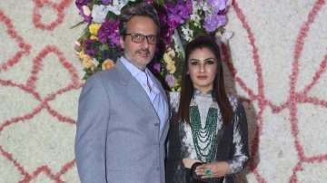 Raveena Tandon wishes husband Anil Thadani on wedding anniversary