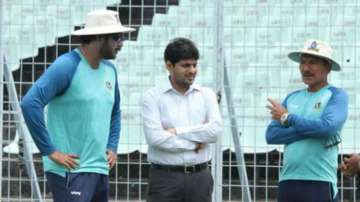 Bengal coach Arun Lal (extreme right)