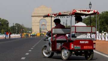 e-taxies to help Delhi breathe better