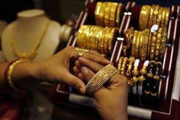 Gold Price Today: Yellow metal opens higher today, still below ₹40,000 per 10 gram