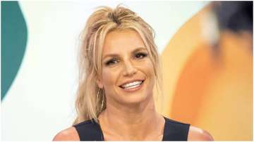 Britney Spears offers to help fans struggling due to coronavirus
?