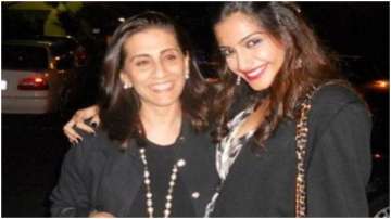 Sonam Kapoor misses mother Sunita Kapoor on birthday, 