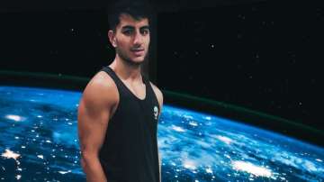 Ibrahim Ali Khan shares out of this world photo, says 'Quarantine was so boring, had to escape'