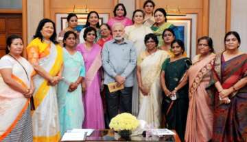 pm modi, women day