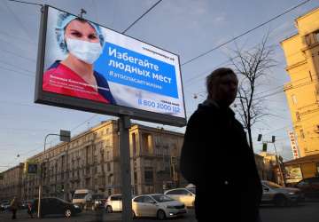 Coronavirus: Russia to suspend all international flights from midnight