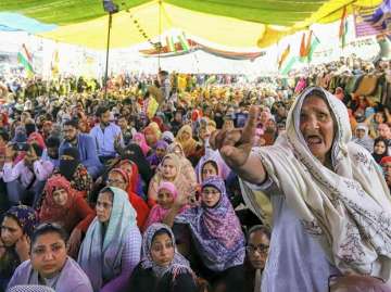 COVID-19: Hundreds protest at Shaheen Bagh defying govt ban on mass gatherings