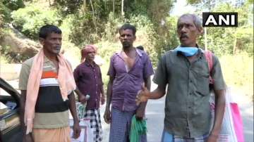 Workers from Tamil Nadu finally reach their homes after 3 days walking from Kerala
