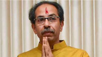 Uddhav Thackeray lauds Maharashtra Police, appeals people to continue staying at home